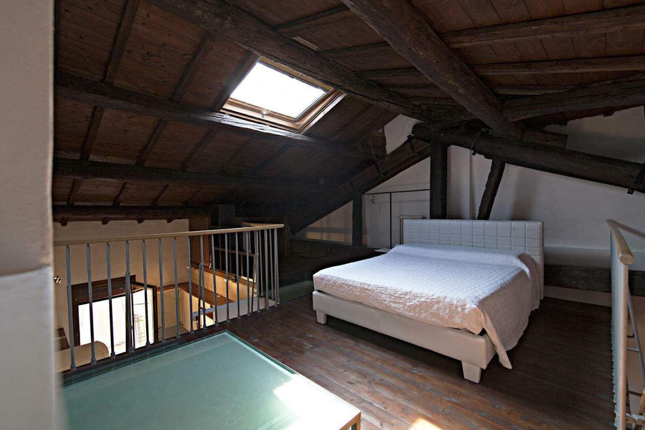 Casa Vacanza Angelo Феррара Экстерьер фото