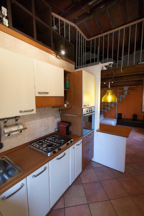 Casa Vacanza Angelo Феррара Экстерьер фото