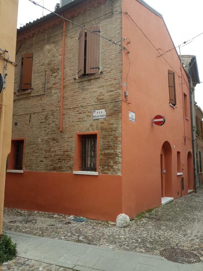 Casa Vacanza Angelo Феррара Экстерьер фото